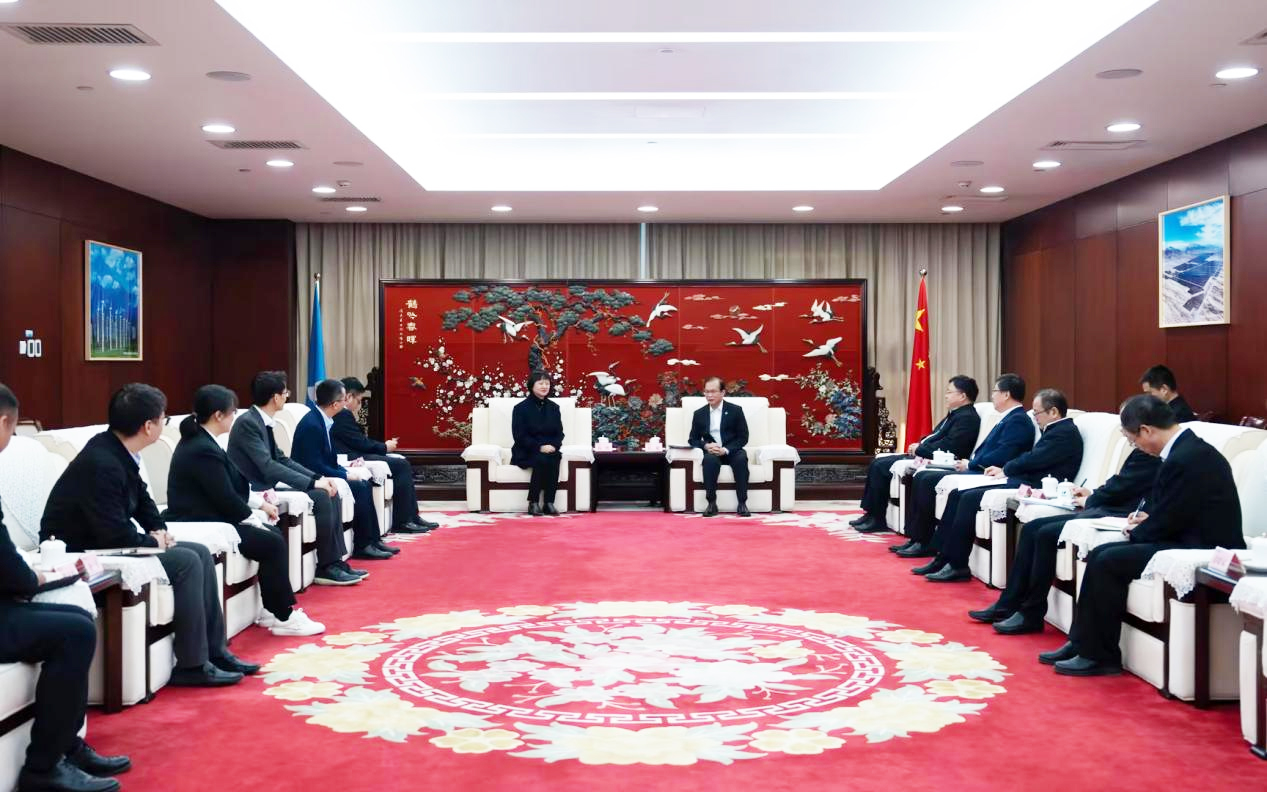Z6尊龙股份董事长高玲造访中国华电董事长江毅